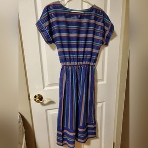 🔴 Navy blue striped dress